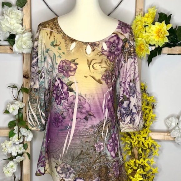 Tops - ⚫️New Direction Top